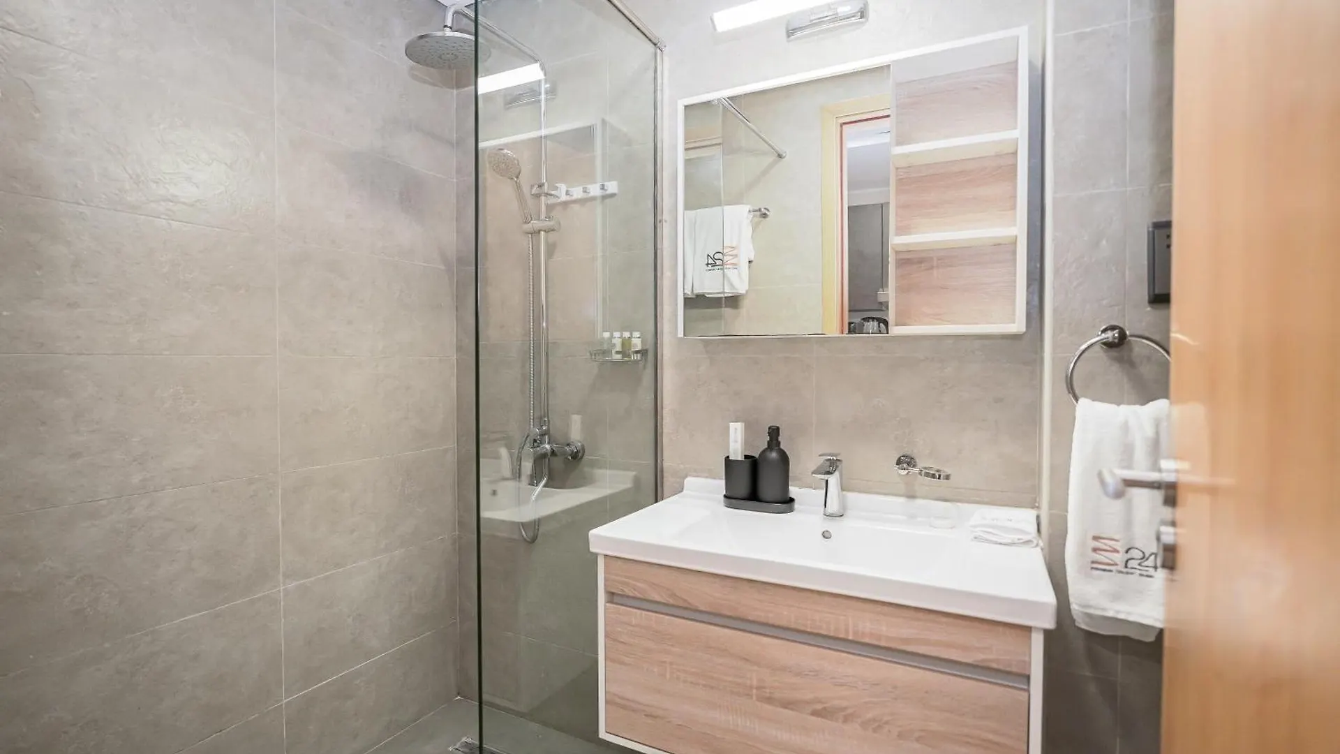 Escape24 - Cozy Studio Pantheon Elysee, Jvc Dubai 0*,