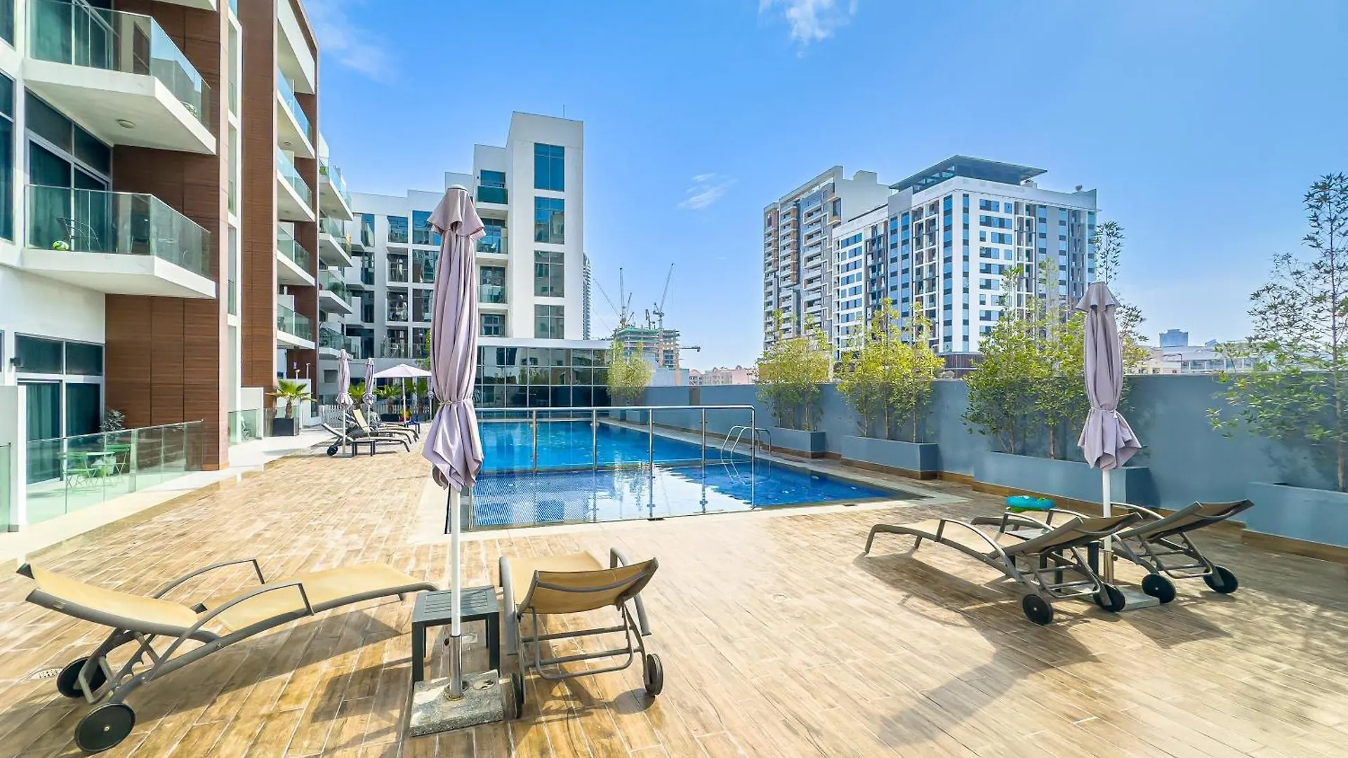 Escape24 - Cozy Studio Pantheon Elysee, Jvc Dubai Apartment