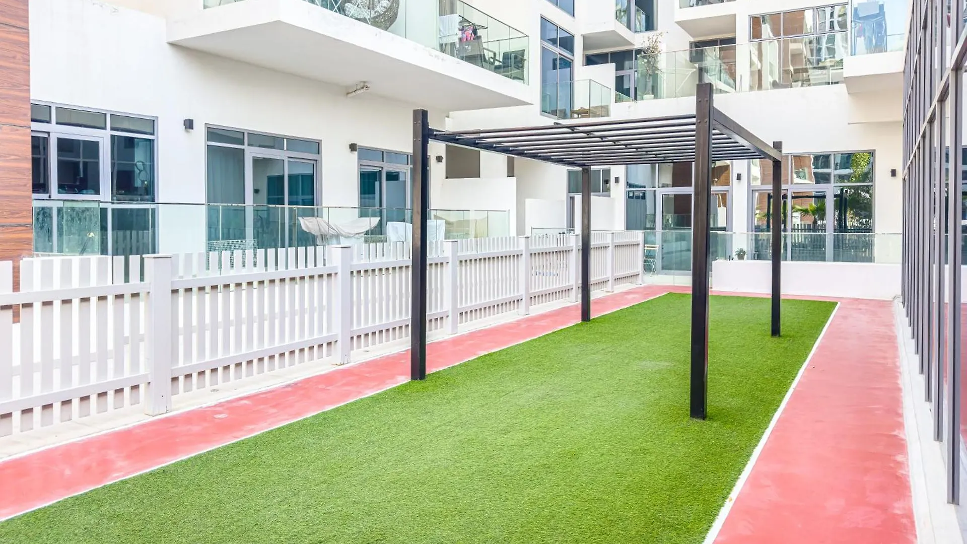 Escape24 - Cozy Studio Pantheon Elysee, Jvc Dubai